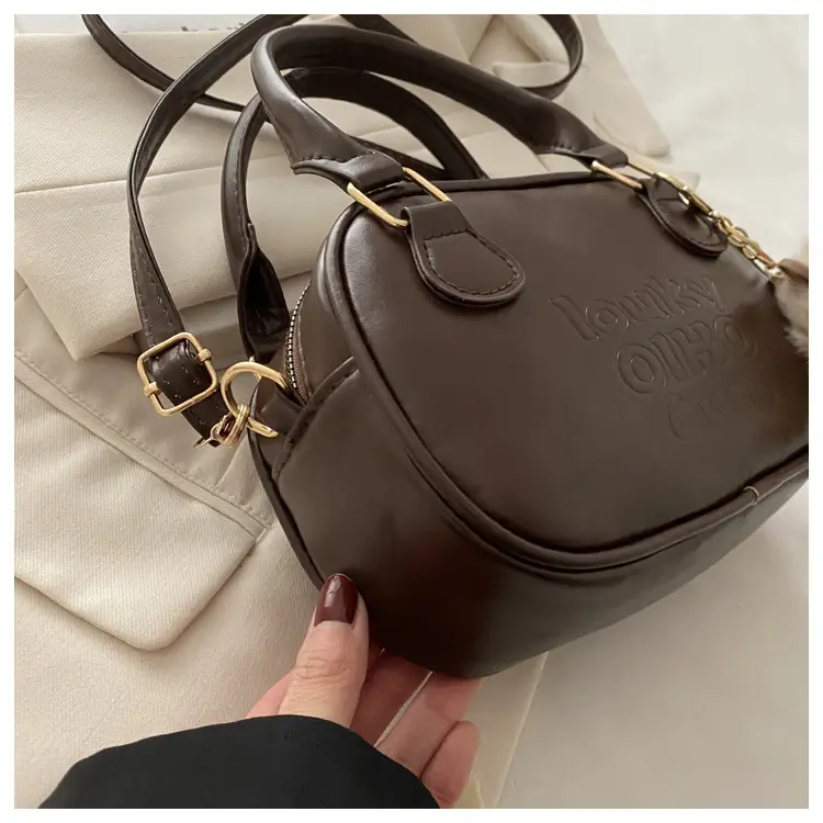 Retro Brown Leather Shoulder Bag with Gold Zip — feature 32