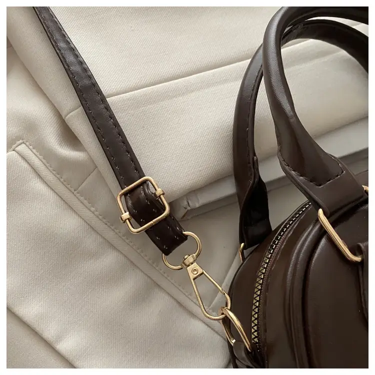 Retro Brown Leather Shoulder Bag with Gold Zip — feature 35