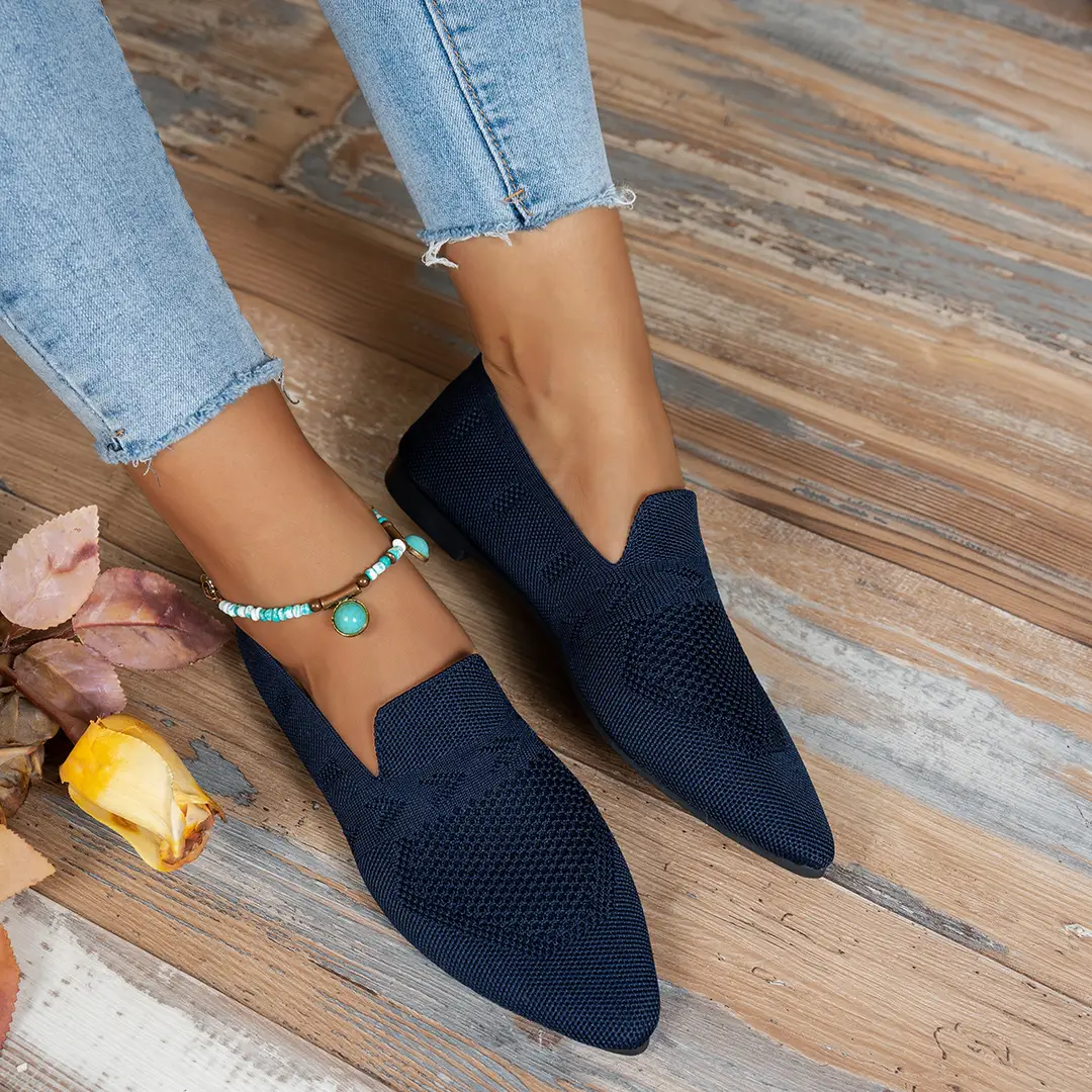Fashionable Spring European and American Style Large Size Pointed Toe Flat Shoes for Women, Casual Versatile Trendy Sweet Style — feature 2