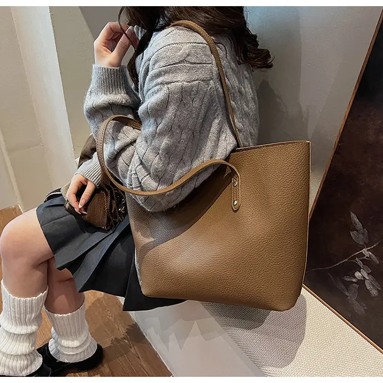 Large Capacity Tan Shoulder Bag for Women β feature 12