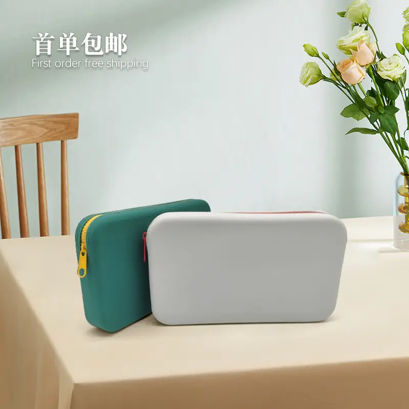 Silicone Cosmetic Bag Square Zipper Red Tassel - Image 10
