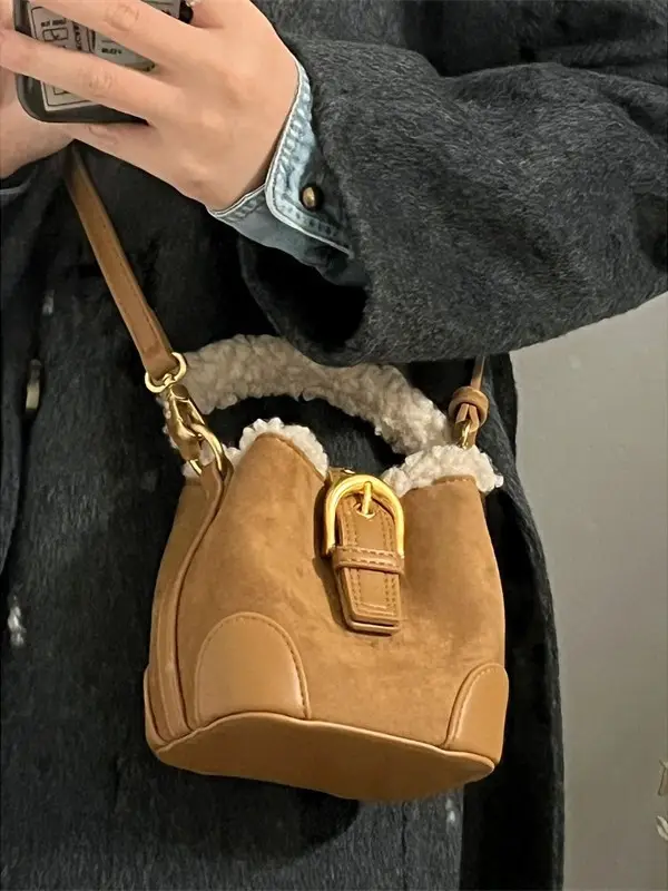 Winter Crossbody Bag for Women Retro Brown Plush Faux Fur - Image 3