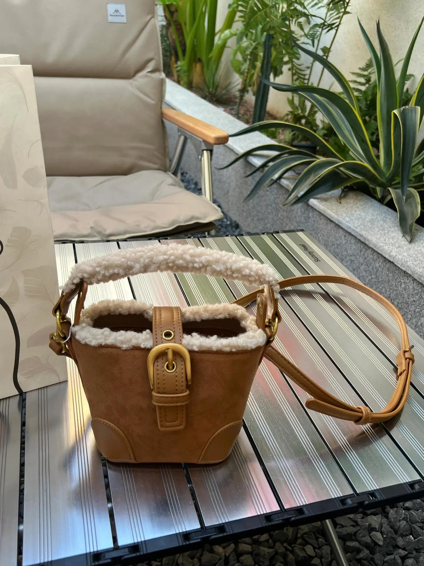 Winter Crossbody Bag for Women Retro Brown Plush Faux Fur — feature 4