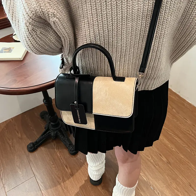 Women's Winter Contrast Brown Shoulder Bag - Image 5