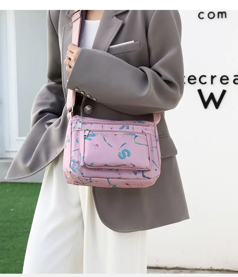 Women's Printed Nylon Shoulder Bag 2024 Winter New — feature 28