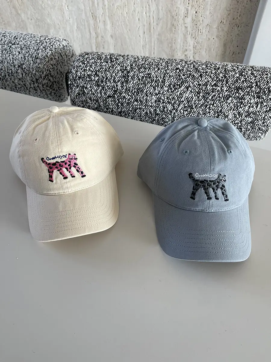 Women's Korean Cat Embroidered Baseball Cap Navy Blue — feature 1