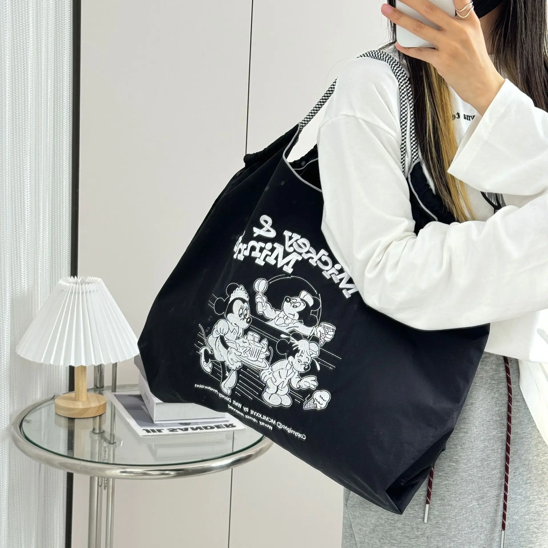 Women's Cartoon Embroidered Canvas Tote Bag Black — feature 13