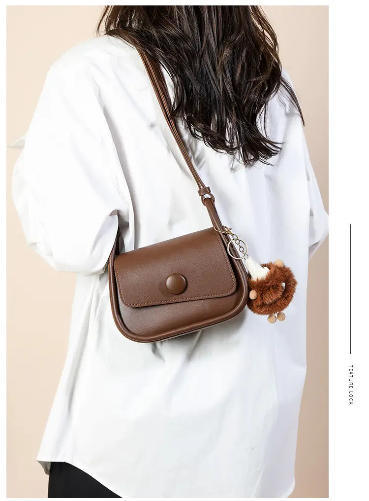 New Style Women's Black Crossbody Bag with Cute Bear Charm — feature 4