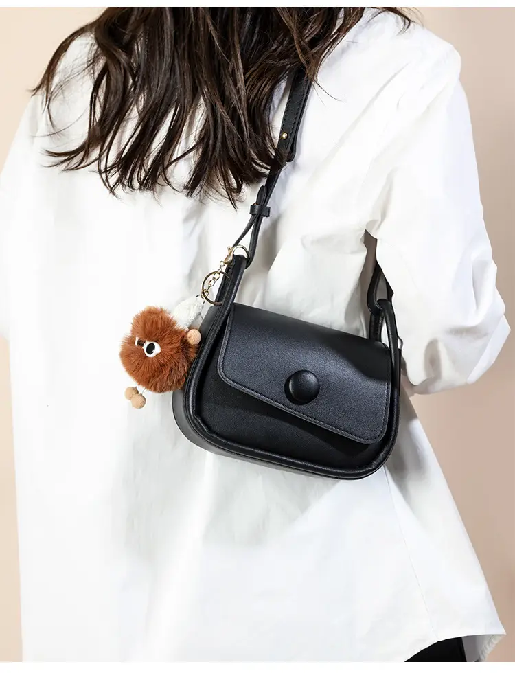 New Style Women's Black Crossbody Bag with Cute Bear Charm — feature 7