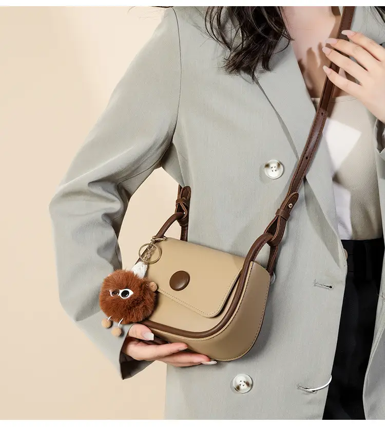 New Style Women's Black Crossbody Bag with Cute Bear Charm — feature 9