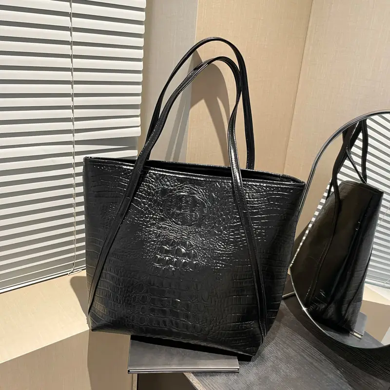 Textured Black Underarm Bag Women 2025 New Commute - Image 4
