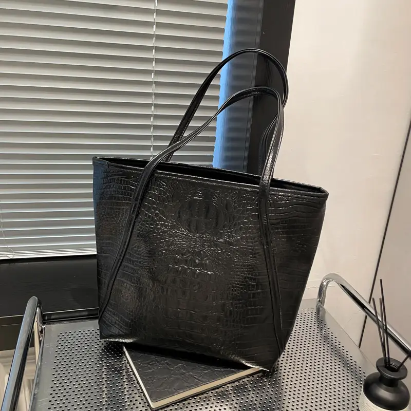 Textured Black Underarm Bag Women 2025 New Commute - Image 6