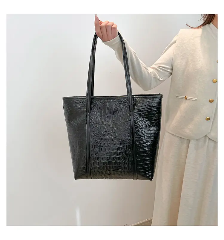 Textured Black Underarm Bag Women 2025 New Commute — feature 12
