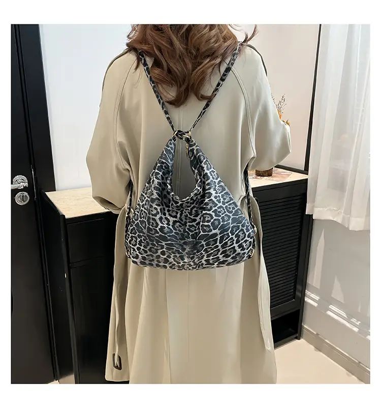 Leopard Print Women's Large Capacity Tote Bag — feature 25