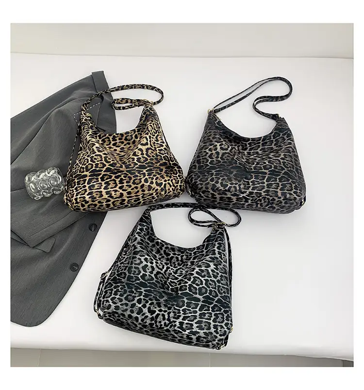 Leopard Print Women's Large Capacity Tote Bag — feature 31