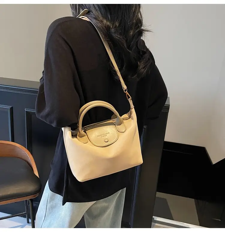 Red Women's Crossbody Shoulder Bag Autumn Winter 2024 — feature 19