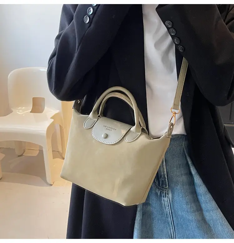 Red Women's Crossbody Shoulder Bag Autumn Winter 2024 — feature 7