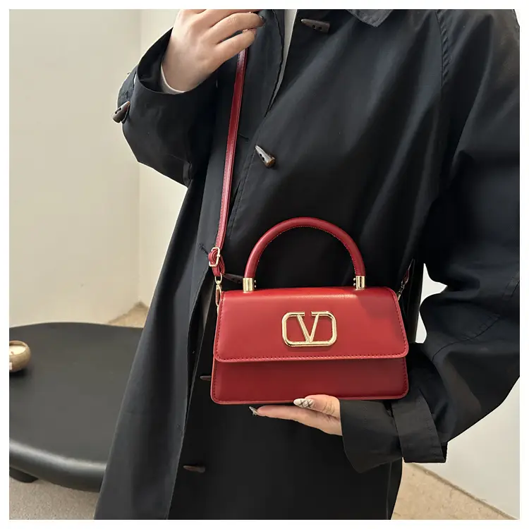 Black LV Logo Shoulder Bag for Women — feature 11
