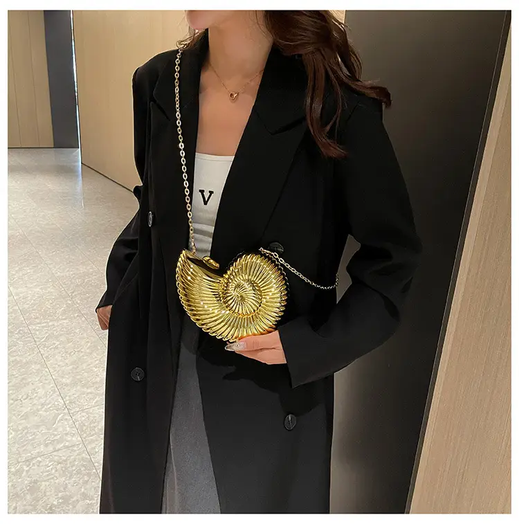 2025 Gold Spiral Shoulder Crossbody Bag with Chain — feature 14