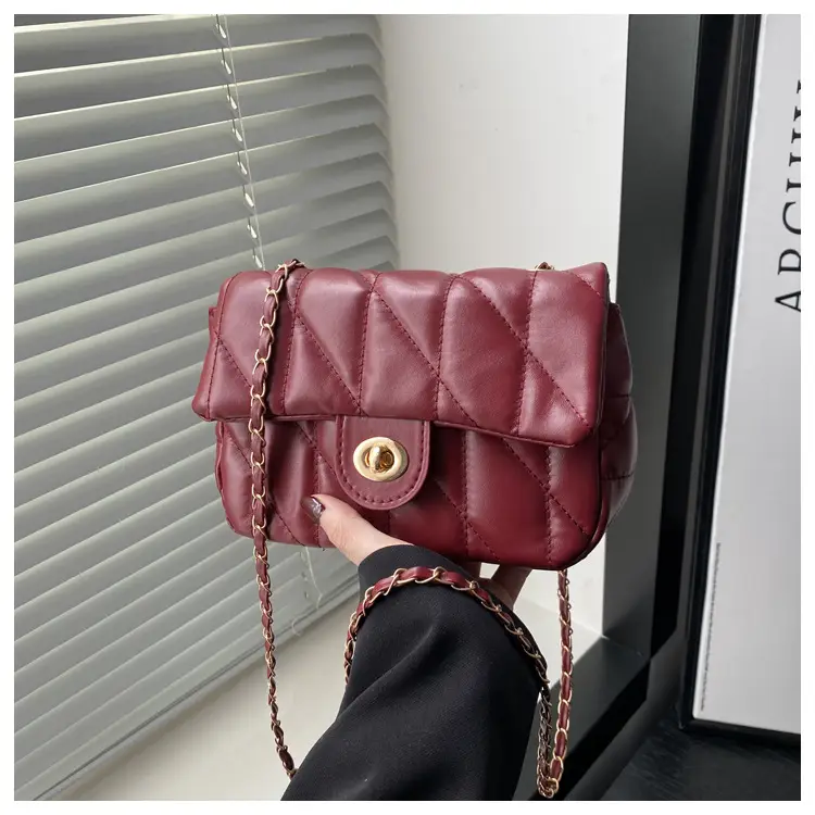Women's Rhombic Chain Shoulder Bag Brown 2024 — feature 10