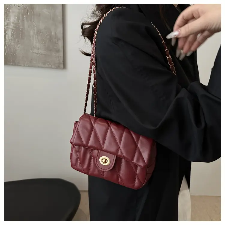 Women's Rhombic Chain Shoulder Bag Brown 2024 — feature 17