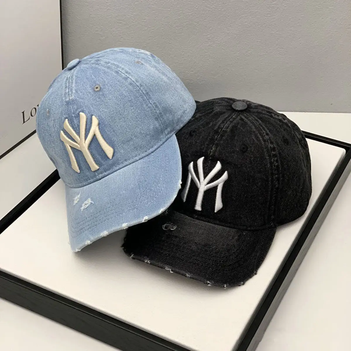 Women Denim NY Cap Small Washed Old — feature 3