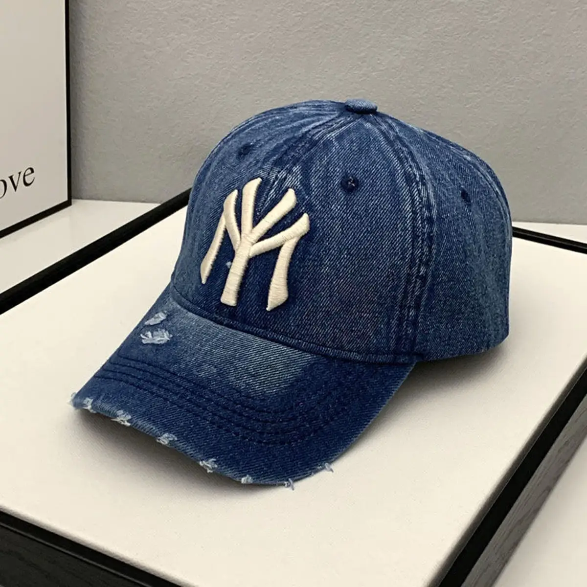Women Denim NY Cap Small Washed Old — feature 5