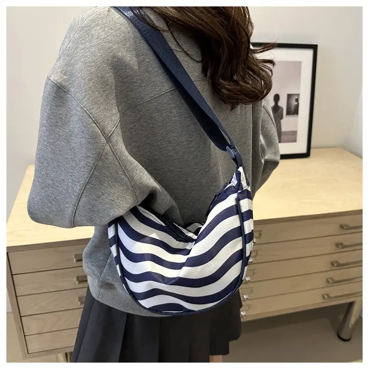 Women's Striped Shoulder Crossbody Bag Gold White — feature 13