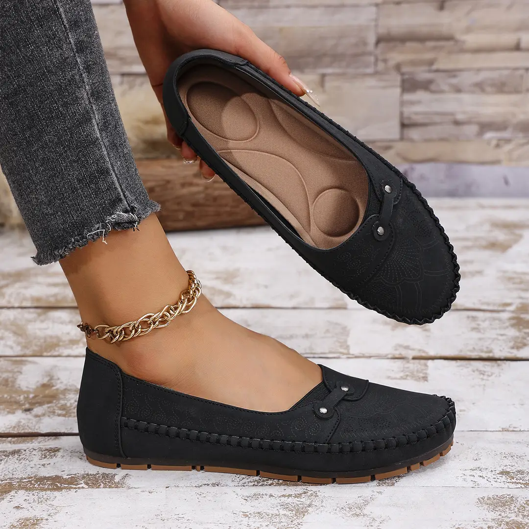 Large Size Popular Foreign Trade Stitched Laser Women's Flats Loafers Foreign Trade Cross-Border E-Commerce Supply Retro - Image 6