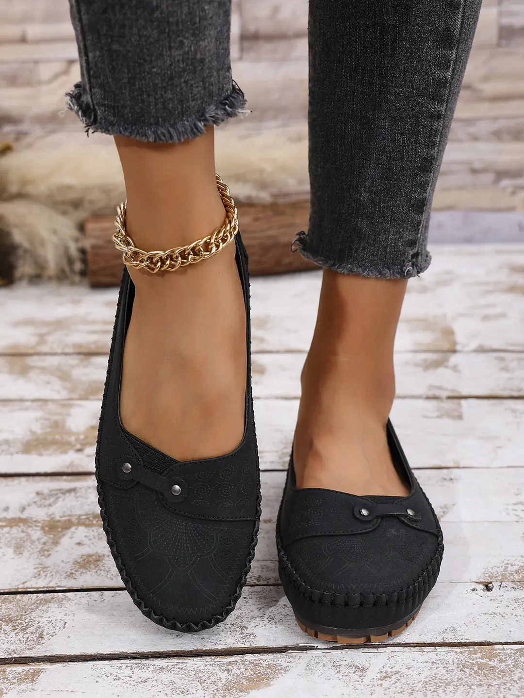 Large Size Popular Foreign Trade Stitched Laser Women's Flats Loafers Foreign Trade Cross-Border E-Commerce Supply Retro — feature 26
