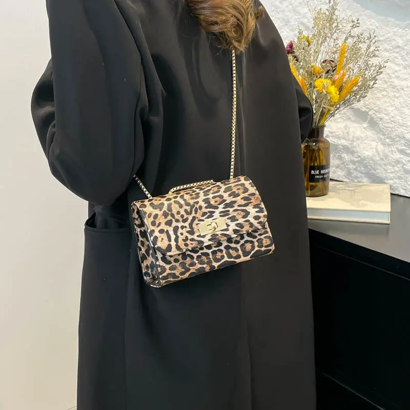 Black Leopard Print Chain Shoulder Bag for Women