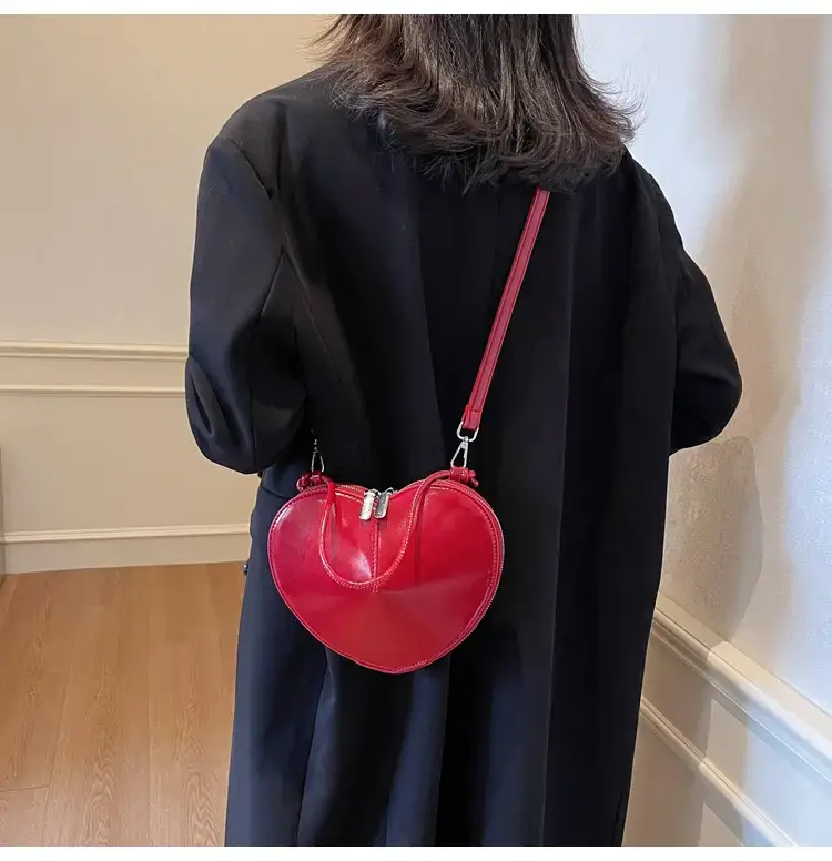 Black 3D Love Shoulder Bag for Women — feature 19