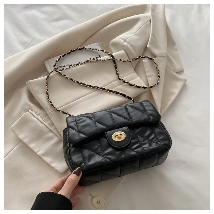 Retro Rhombic Chain Shoulder Bag Maroon 2024 — feature 19