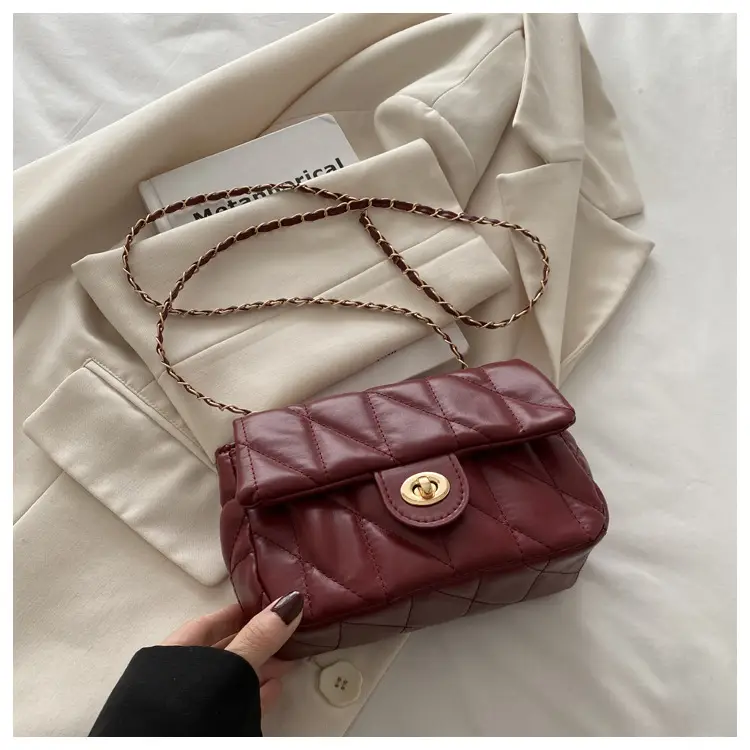 Retro Rhombic Chain Shoulder Bag Maroon 2024 — feature 20