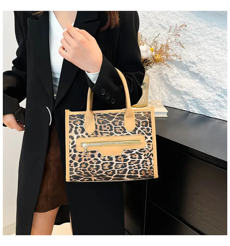 European Leopard Print Large Capacity Women's Shoulder Bag — feature 22