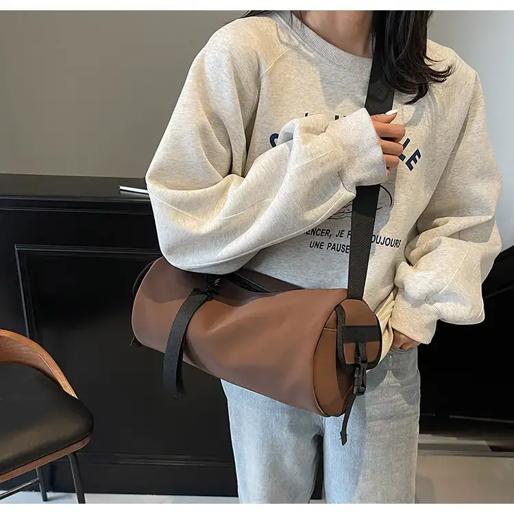 Black Crossbody Bag Large Capacity Women Men — feature 41