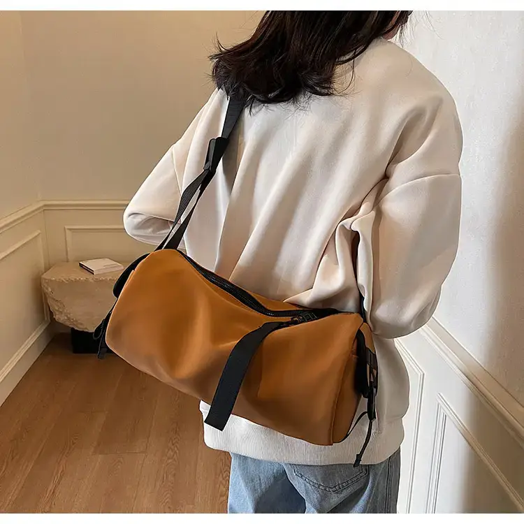 Black Crossbody Bag Large Capacity Women Men — feature 76