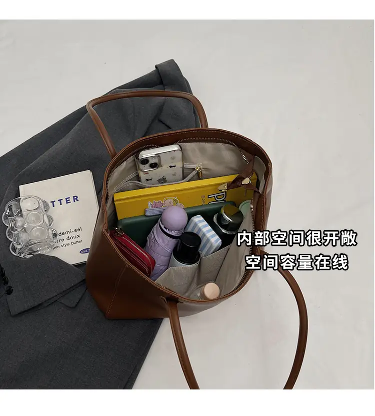 White Leather Tote Bag with Charm for Women — feature 17