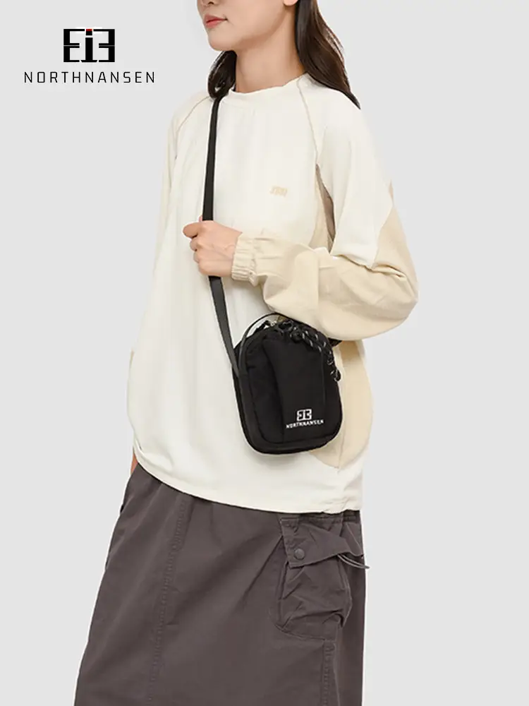 Ultra-Thin Crossbody Bag for Women with Floral Design - Image 9