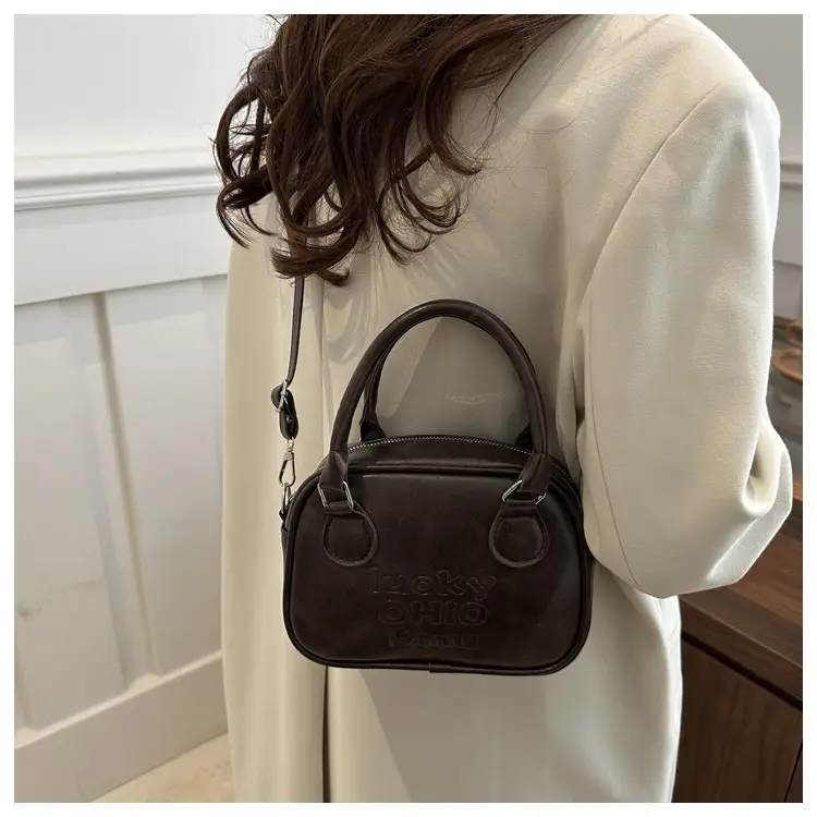 Retro Style Shoulder Crossbody Bag Black 2025 — feature 16