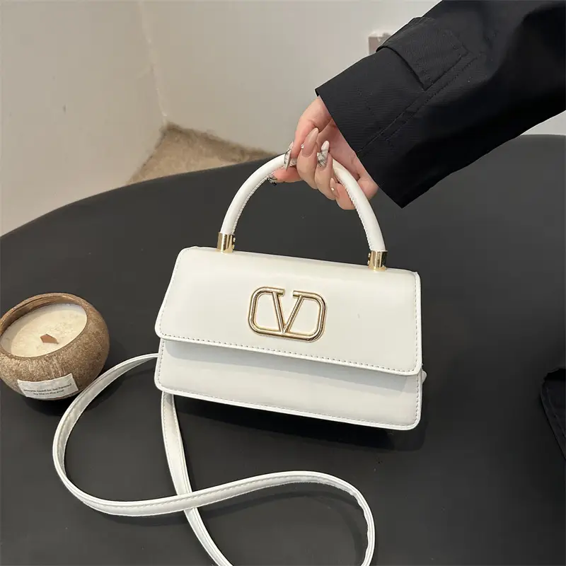 Blue Underarm Embroidered Women's Shoulder Bag - Image 6