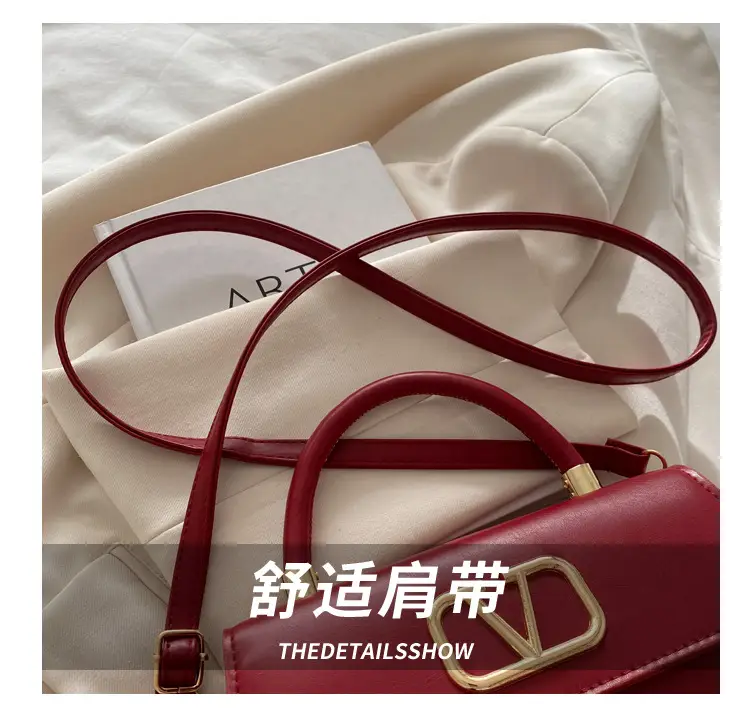 Blue Underarm Embroidered Women's Shoulder Bag — feature 5