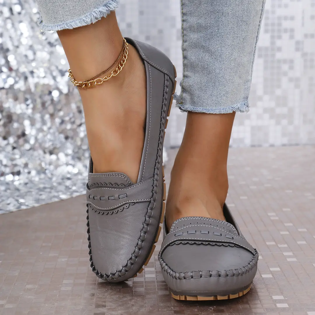 Large Size Popular Foreign Trade Stitched Laser-Cut Women's Flat Loafers, Fashionable Versatile Low-Top Shoes for Cross-Border E-Commerce Supply - Image 2