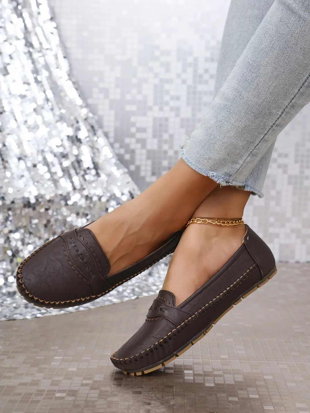 Large Size Popular Foreign Trade Stitched Laser-Cut Women's Flat Loafers, Fashionable Versatile Low-Top Shoes for Cross-Border E-Commerce Supply — feature 13