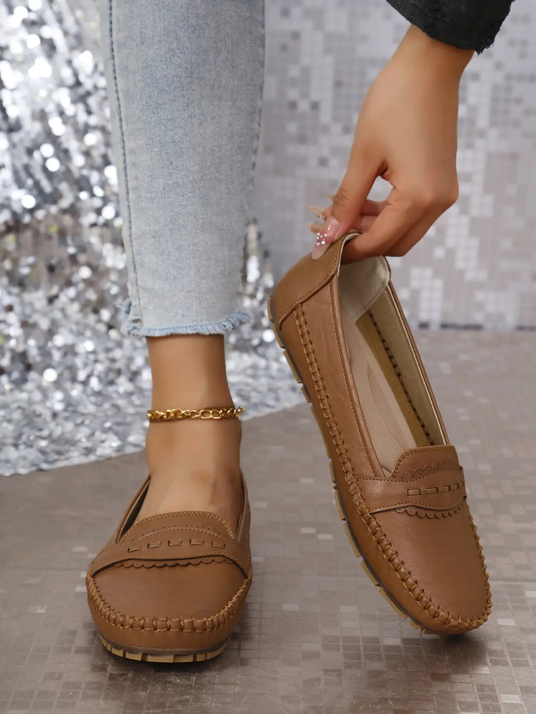 Large Size Popular Foreign Trade Stitched Laser-Cut Women's Flat Loafers, Fashionable Versatile Low-Top Shoes for Cross-Border E-Commerce Supply — feature 20