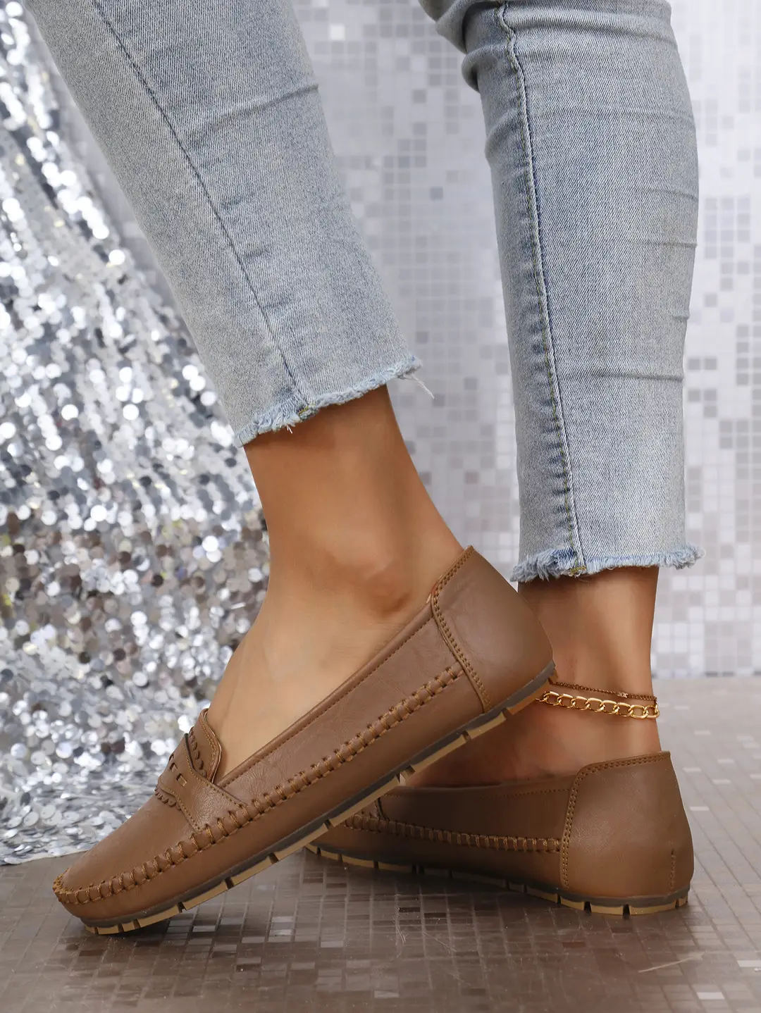 Large Size Popular Foreign Trade Stitched Laser-Cut Women's Flat Loafers, Fashionable Versatile Low-Top Shoes for Cross-Border E-Commerce Supply — feature 25