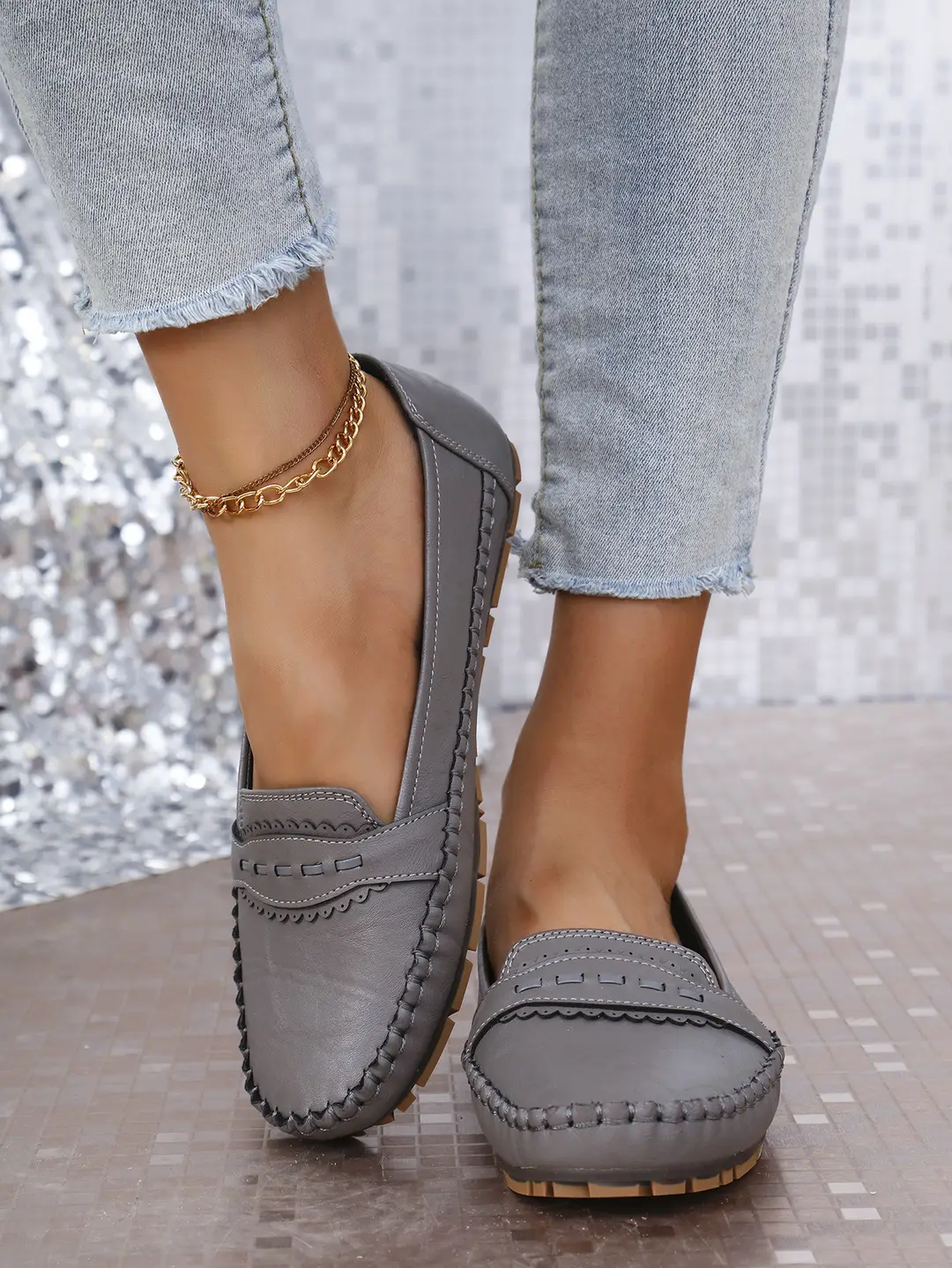 Large Size Popular Foreign Trade Stitched Laser-Cut Women's Flat Loafers, Fashionable Versatile Low-Top Shoes for Cross-Border E-Commerce Supply — feature 5