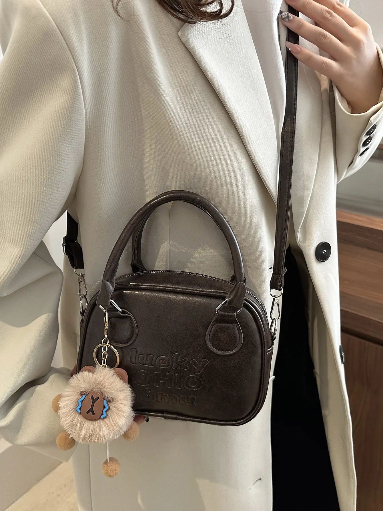 Women's Black Leather Commuter Bag with Detachable Strap - Image 5