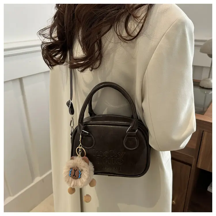 Women's Black Leather Commuter Bag with Detachable Strap — feature 13