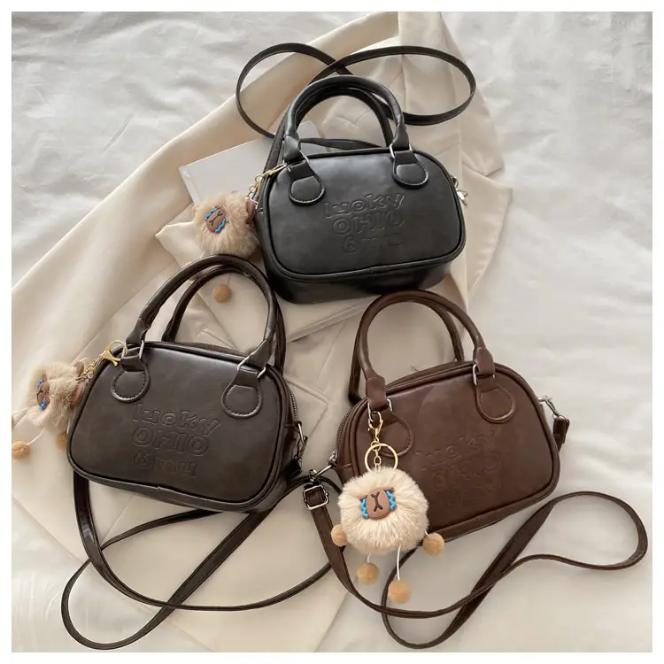Women's Black Leather Commuter Bag with Detachable Strap — feature 17